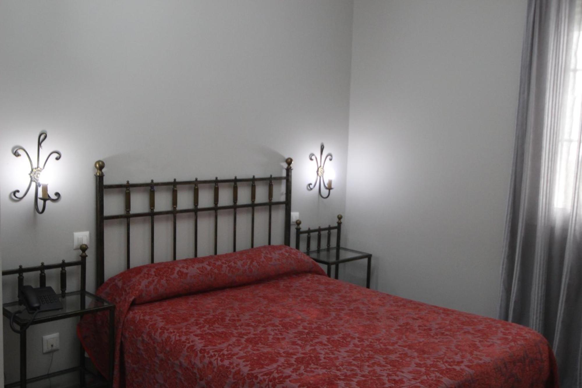 Hostal Roma — Photos 3
